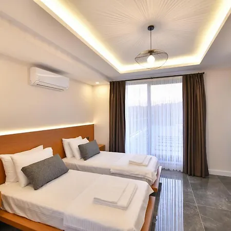 No:22 House فتحية